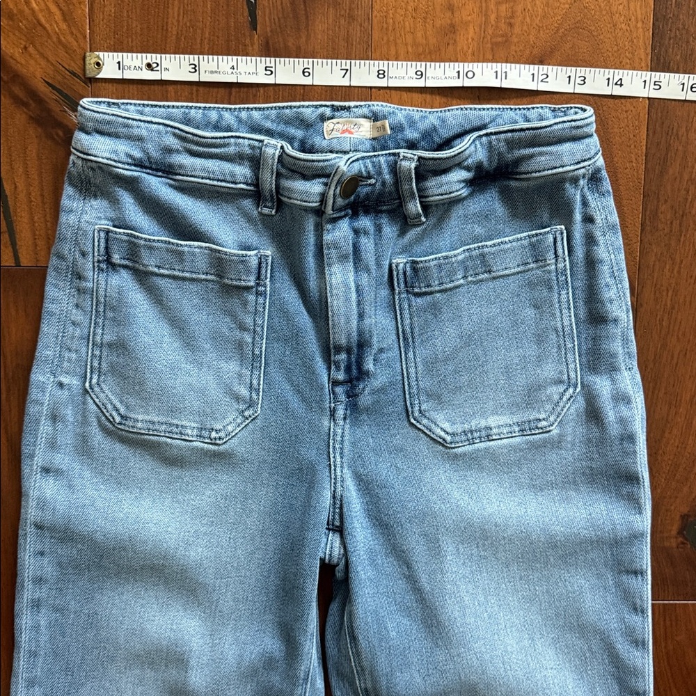 VGUC Women’s Faherty Stretch Terry Patch Pocket J… - image 2